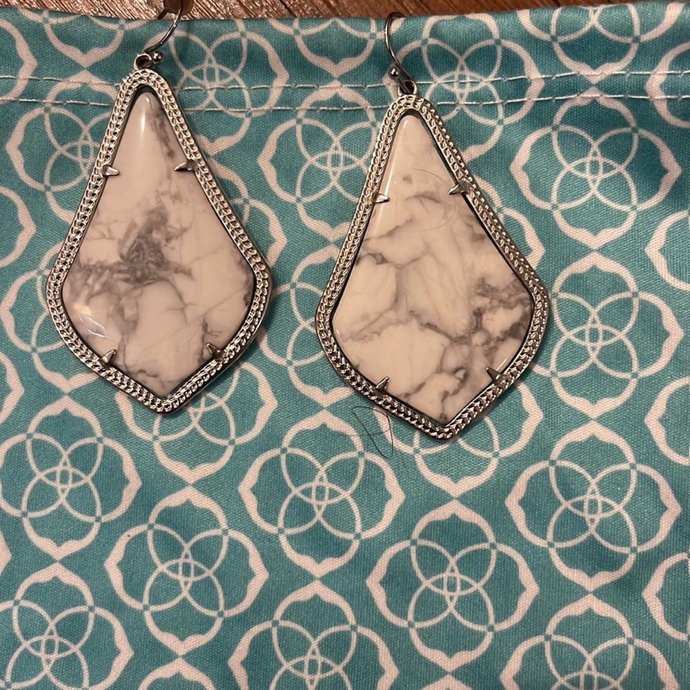 Kendra Scott Alexandra Earrings in Marble